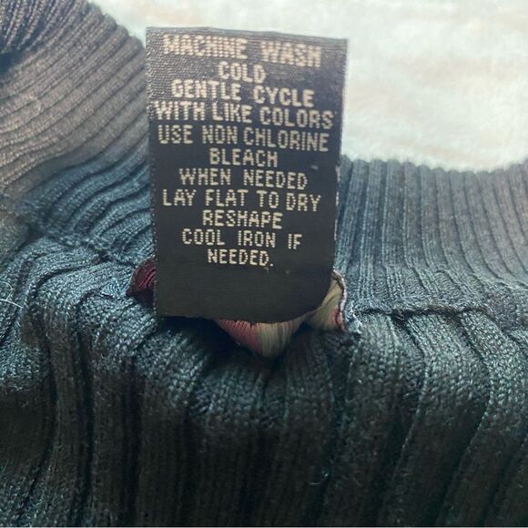 Vtg QUESTIONS Sweater Rhinestone Full Zip Stretch Fitted Ribbed Womens L Black - Picture 8 of 8